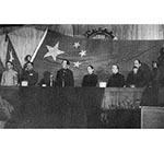 1949年9月30日，在全國政協一屆會議主席臺上