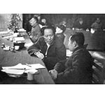 1945年4月至6月，中共七大在延安举行